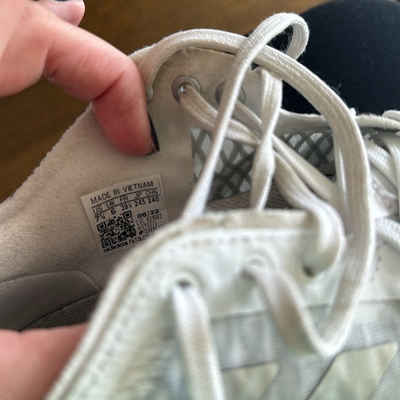 Adidas crazy flight women’s volleyball shoes! 7.5 - Picture 6 of 6